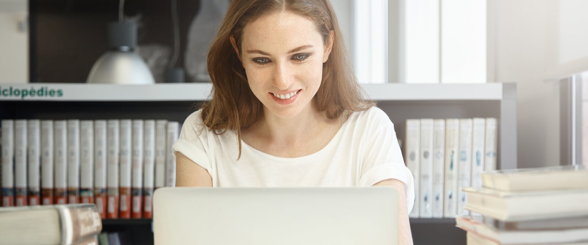 Where to apply for tutoring jobs?